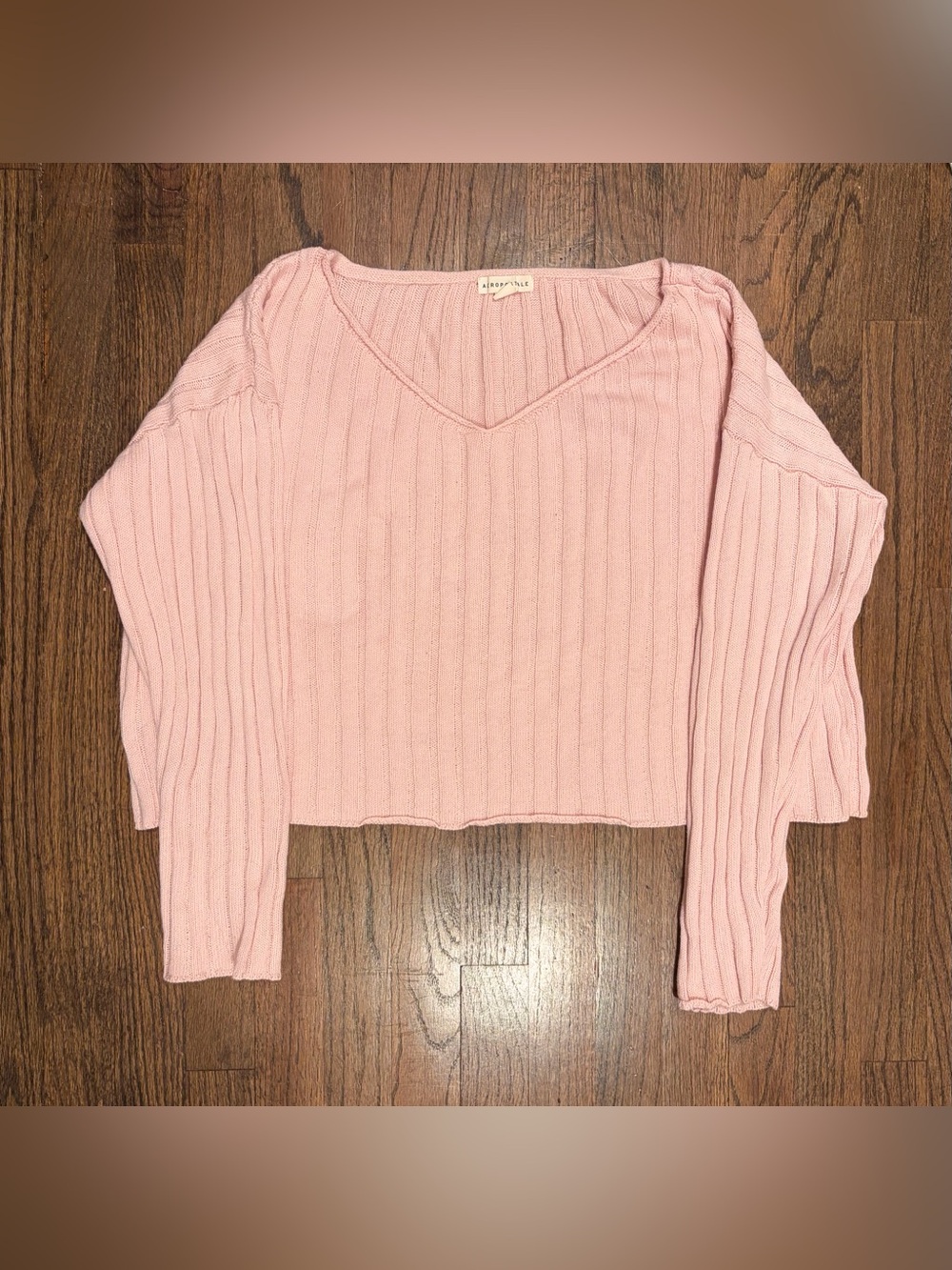 AEROPOSTALE V-Neck Ribbed Sweater in Pink Like New